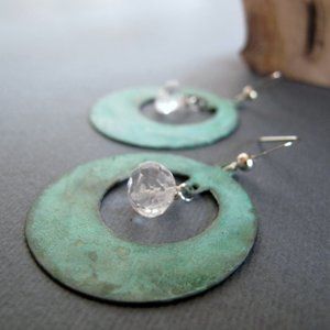 STEFENY STANYER Green Hoop Quartz Crystal Earrings